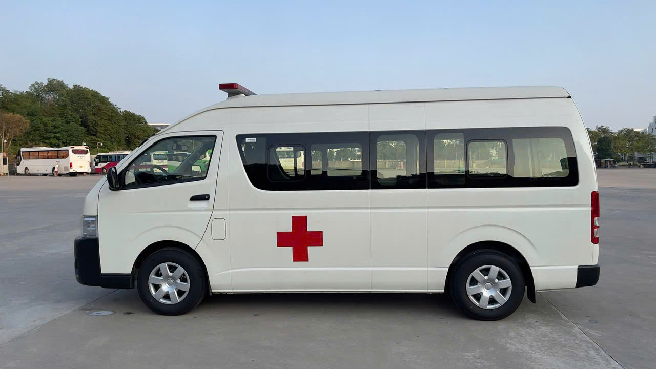 Xe cứu thương Toyota Hiace